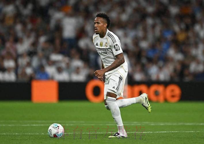 六台记者:皇马考虑让米利唐在国家德比任右后卫 六台记者:皇马考虑让米利唐在国家德比任右后卫